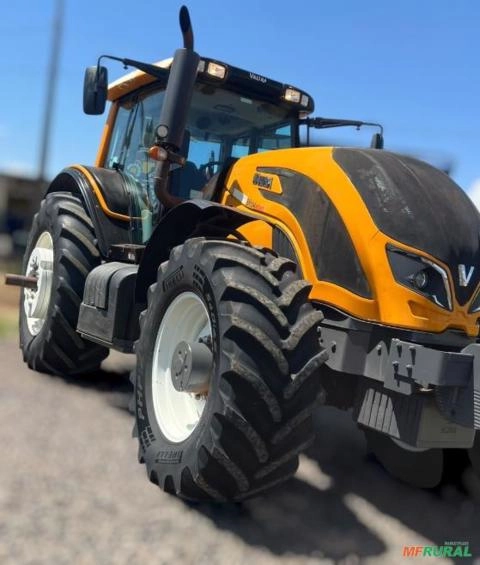 Trator Valtra BH194 ano 2022 Imagem Trator Valtra BH194 ano 2022