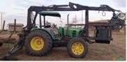 Trator JOHN DEERE 6125J 4x4 com grua florestal da marca IMAP 7.5 Imagem Trator JOHN DEERE 6125J 4x4 com grua florestal da marca IMAP 7.5