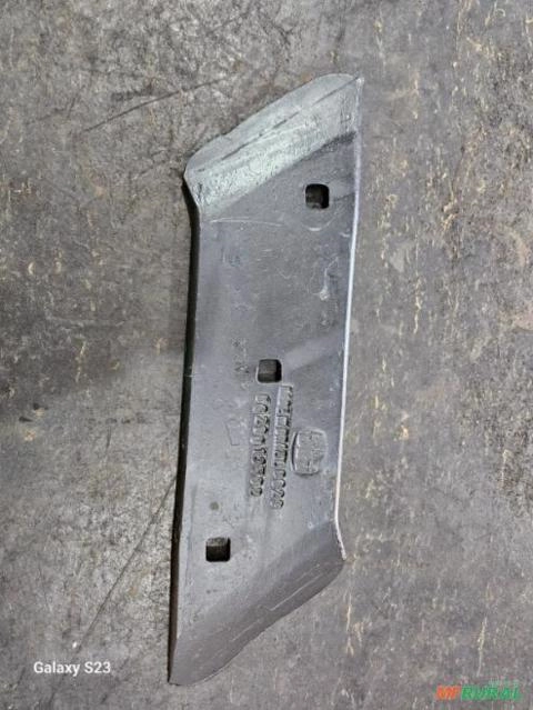 Bico aiveca arado Tatu Imagem Bico aiveca arado Tatu