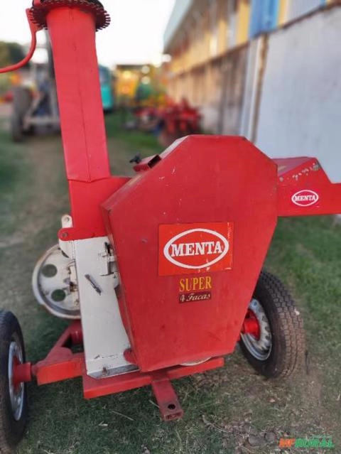 Imagem Picadeira Menta MSP55, 4 facas à maquina de maior produção do mercado. Imagem Picadeira Menta MSP55, 4 facas à maquina de maior produção do mercado.