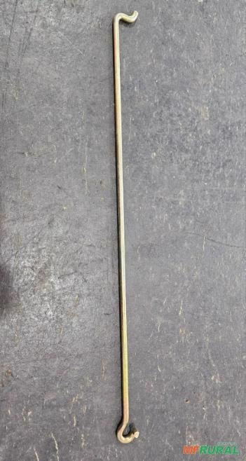 Hastes suporte capo do New Holland e Ford. ORIGINAL Imagem Hastes suporte capo do New Holland e Ford. ORIGINAL