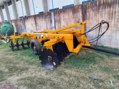 Grade Aradora Intermediária GAICR 20x28x300 – Pronta para o Trabalho Imagem Grade Aradora Intermediária GAICR 20x28x300 – Pronta para o Trabalho