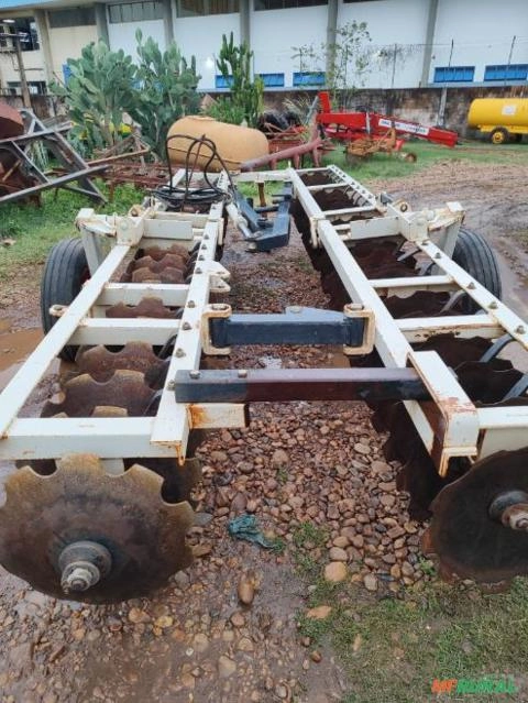 Grade Niveladora Flutuante 48 Discos – Ano 2023 | Semi-Nova Imagem Grade Niveladora Flutuante 48 Discos – Ano 2023 | Semi-Nova