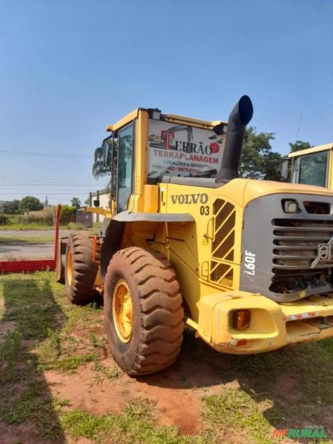 Pá Carregadeira Volvo L60f Imagem Pá Carregadeira Volvo L60f