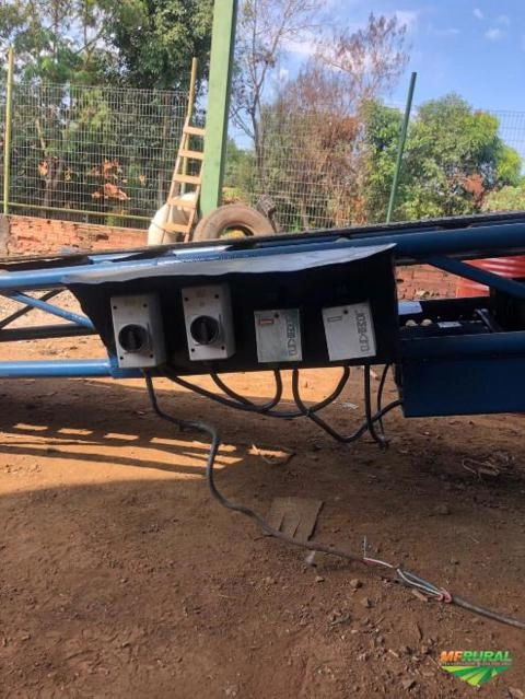 Imagem Esteira Transportadora Elétrica movél ou fixa de 08 á 12 mts Imagem Esteira Transportadora Elétrica movél ou fixa de 08 á 12 mts