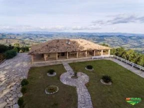 Fazenda Itapeva - MG - á 170Km de SP - Um lugar pertinho do Céu uma vistá singular