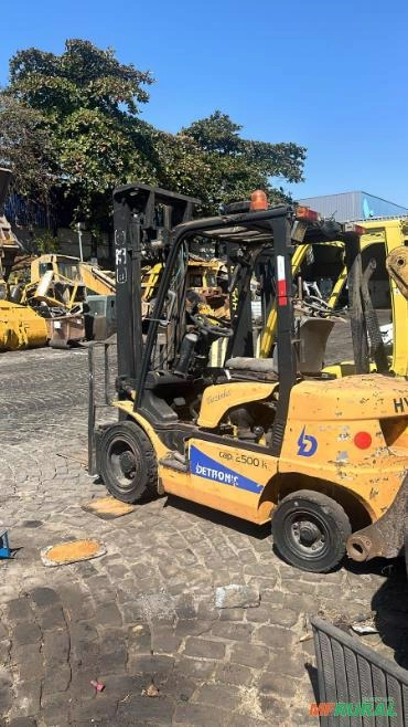 Empilhadeira Hyundai 25D-7 2010 - 2,5T Imagem Empilhadeira Hyundai 25D-7 2010 - 2,5T