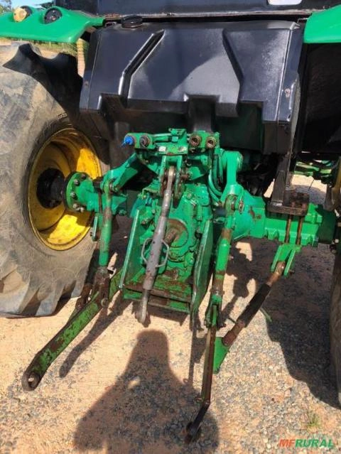 Imagem Trator John Deere 5705 4x4 ano 06 Imagem Trator John Deere 5705 4x4 ano 06