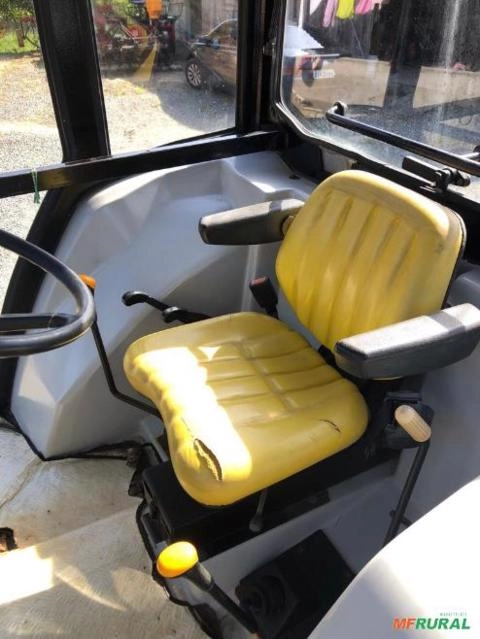 Imagem Trator John Deere 5705 4x4 ano 06 Imagem Trator John Deere 5705 4x4 ano 06