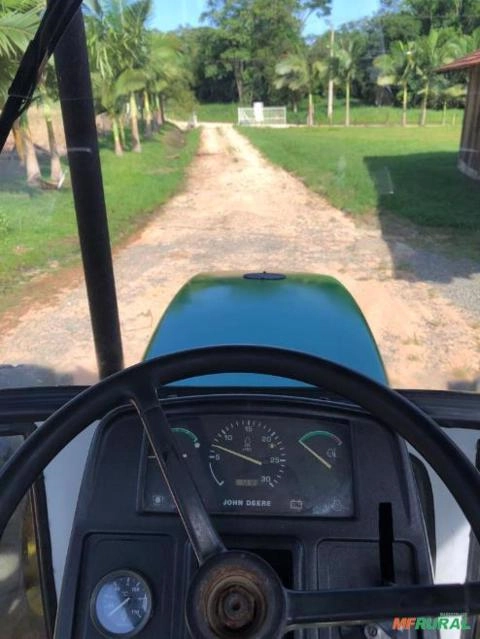 Imagem Trator John Deere 5705 4x4 ano 06 Imagem Trator John Deere 5705 4x4 ano 06