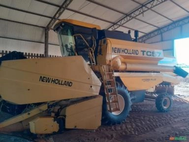 Colheitadeira New Holland TC 57 Hydro Plus Imagem Colheitadeira New Holland TC 57 Hydro Plus