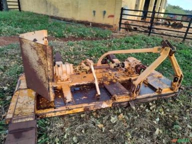 Roçadeira tatu l/s lateral ecológica Imagem Roçadeira tatu l/s lateral ecológica