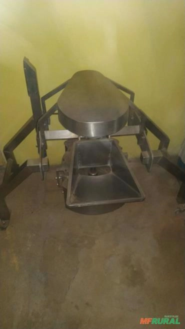 Fritador, Descascador e Picador de Batata – Produção Alta Imagem Fritador, Descascador e Picador de Batata – Produção Alta