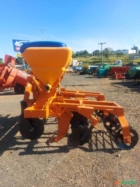 CULTIVADOR DE CANA DMB Imagem CULTIVADOR DE CANA DMB