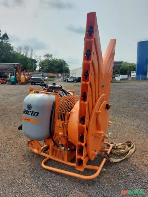 PULVERIZADOR JACTO ARBUS 200