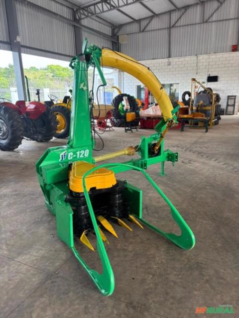 FORRAGEIRA ENSILADEIRA JF C120 AREA TOTAL USADA Imagem FORRAGEIRA ENSILADEIRA JF C120 AREA TOTAL USADA