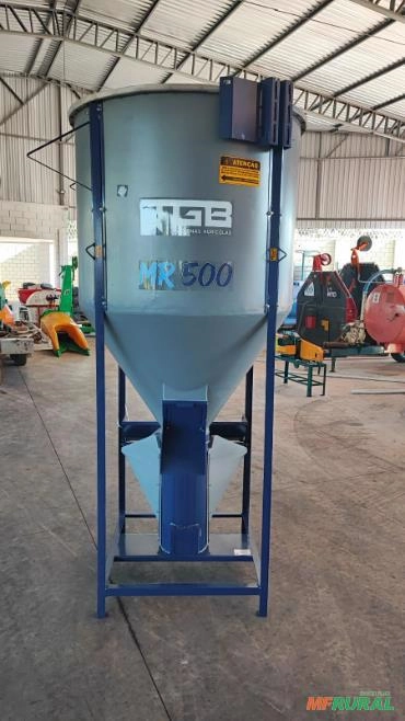 Misturador de ração cap. 500 kg novo a pronta entrega sem motor Imagem Misturador de ração cap. 500 kg novo a pronta entrega sem motor