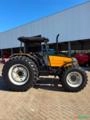 Trator Valtra mod. BL88 com redutor de velocidade Imagem Trator Valtra mod. BL88 com redutor de velocidade