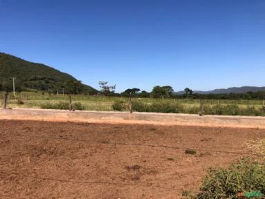 FAZENDA PARA SOJA OU GADO NA BEIRA DO RIO PRETO EM UNAÍ – MG