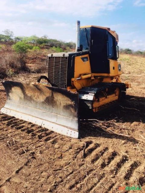 Trator de Esteira John Deere 700J ano 2014