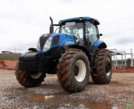 Trator New Holland T7.205 4x4 ano 17