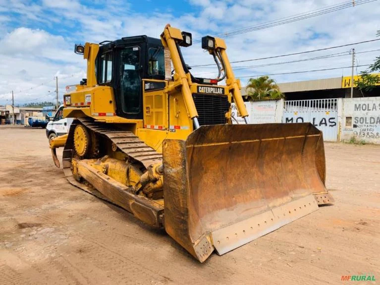 Trator de Esteira Caterpillar D6T XL ano 2008