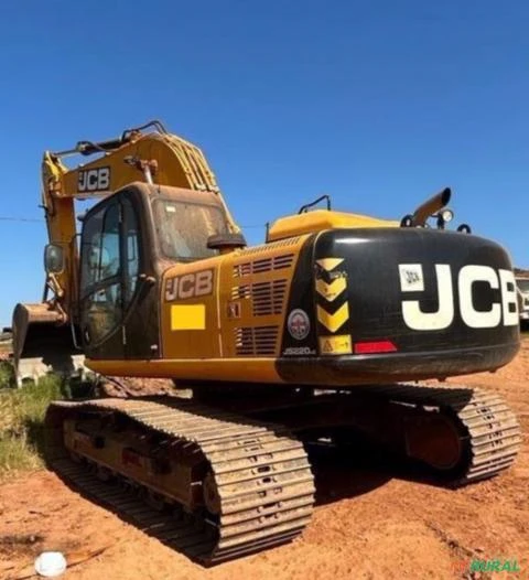 Escavadeira JCB JS220 LC ano 2019 com 4500 horas