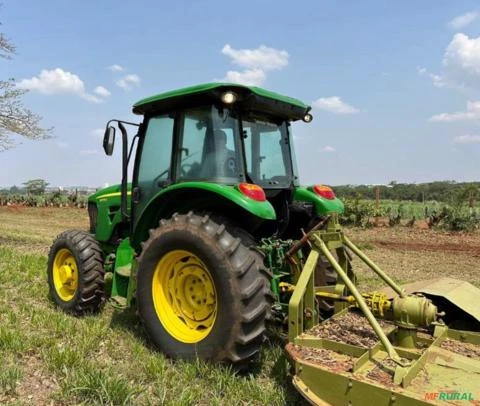 Trator Jhon Deere 5078E ano 2018, 4x4, com 5100 horas