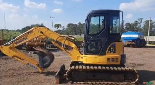 Escavadeira Komatsu PC55 MR ano 2012, com ar condicionado, 1850 horas