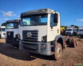 VW 26.280 ano 2016, 6x4, chassis, com 290.000 km