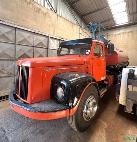 Scania 111s ano 1977, 6x4, com tanque pipa de 10.000 litros