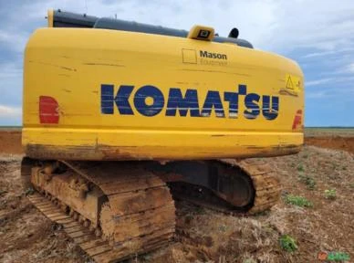 Escavadeira Komatsu PC210 10MO ano 2020 com 6700 horas