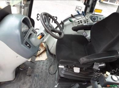 Imagem Trator Valtra BH224 ano 2019, 4x4, com 4000 horas Imagem Trator Valtra BH224 ano 2019, 4x4, com 4000 horas