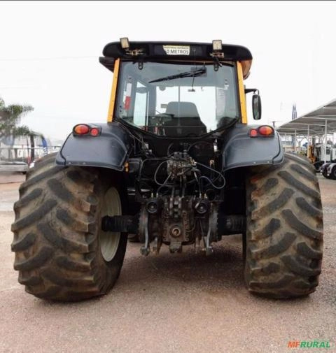 Imagem Trator Valtra BH224 ano 2019, 4x4, com 4000 horas Imagem Trator Valtra BH224 ano 2019, 4x4, com 4000 horas
