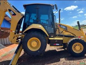 Retroescavadeira Caterpillar 416F2 ano 2020, 4x4, cabinada, com 5270 horas