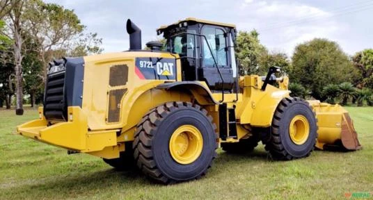 Pá Carregadeira Caterpillar 972L ano 2018 com 6100 horas