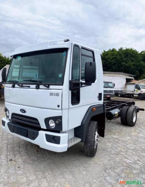 Caminhões Ford Cargo 816 ano 2015, 3/4, toco, no chassis, com 358.000 km