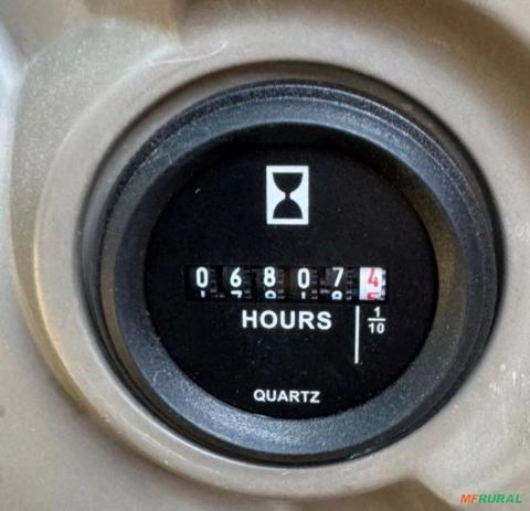 Imagem Escavadeira Case CX220 ano 2013 com 6800 horas Imagem Escavadeira Case CX220 ano 2013 com 6800 horas