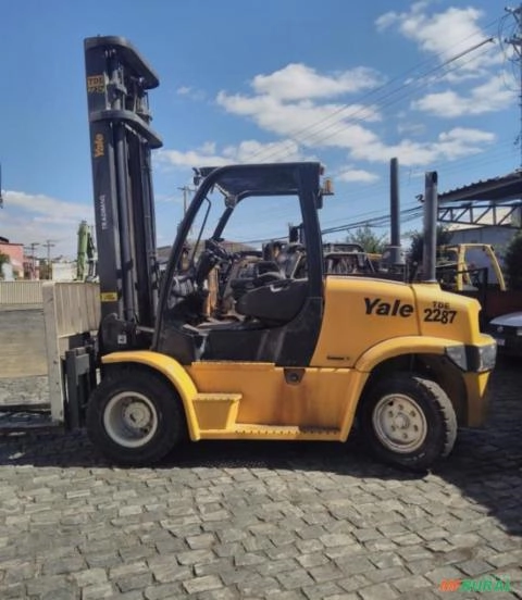 Empilhadeira Yale 155VX ano 2018, à diesel, para 7 Toneladas, com 20.000 horas Imagem Empilhadeira Yale 155VX ano 2018, à diesel, para 7 Toneladas, com 20.000 horas