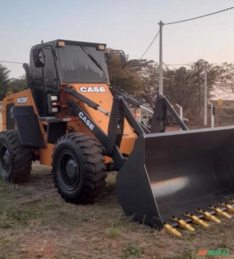 Pá Carregadeira Case W20F ano 2018 com 4000 horas Imagem Pá Carregadeira Case W20F ano 2018 com 4000 horas