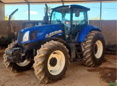 Trator New Holland T6.110 ano 2023, 4x4, com 125 horas Imagem Trator New Holland T6.110 ano 2023, 4x4, com 125 horas