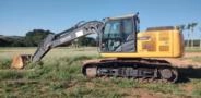 Escavadeira John Deere 200G ano 2021 com 2.500 horas Imagem Escavadeira John Deere 200G ano 2021 com 2.500 horas