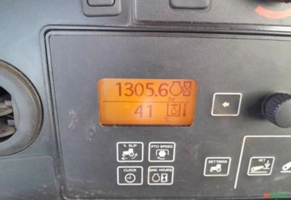 Imagem Trator John Deere 7230J ano 2022, 4x4, com 1.305 horas Imagem Trator John Deere 7230J ano 2022, 4x4, com 1.305 horas