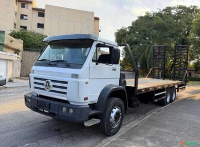 Caminhão Volkswagen VW 23-230 ano 2014, 6x2, com Prancha Fixa nova de 2.60x 8.50 metros Imagem Caminhão Volkswagen VW 23-230 ano 2014, 6x2, com Prancha Fixa nova de 2.60x 8.50 metros