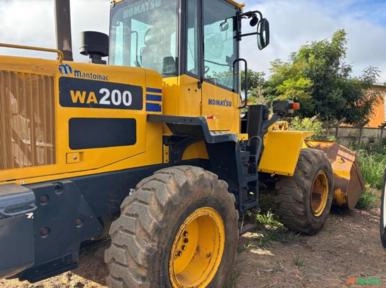 Pá Carregadeira Komatsu WA200 ano 2020 com 15.650 horas Imagem Pá Carregadeira Komatsu WA200 ano 2020 com 15.650 horas