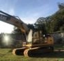 Escavadeira Caterpillar 320 D2L ano 2014 com 7800 horas Imagem Escavadeira Caterpillar 320 D2L ano 2014 com 7800 horas