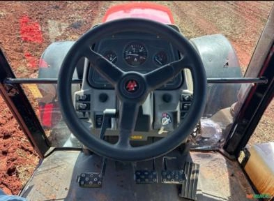 Imagem Trator Massey Ferguson 7180 ano 2013 4x4 Imagem Trator Massey Ferguson 7180 ano 2013 4x4