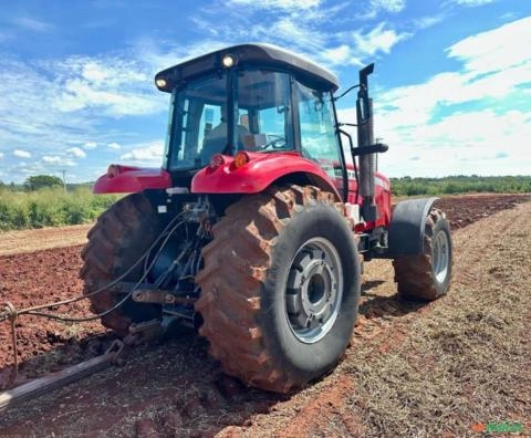 Imagem Trator Massey Ferguson 7180 ano 2013 4x4 Imagem Trator Massey Ferguson 7180 ano 2013 4x4