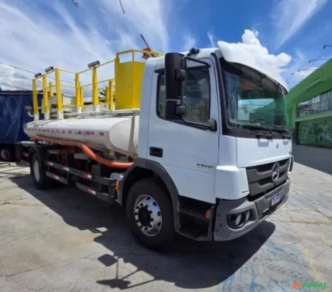 Caminhão Mercedes Benz MB 1719 Atego ano 2020 com Tanque Pipa Bombeiro completo de 8.000 litros Imagem Caminhão Mercedes Benz MB 1719 Atego ano 2020 com Tanque Pipa Bombeiro completo de 8.000 litros