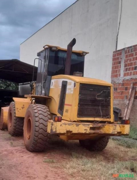 Pá Carregadeira Caterpillar 938G II ano 2007 com motor novo Imagem Pá Carregadeira Caterpillar 938G II ano 2007 com motor novo